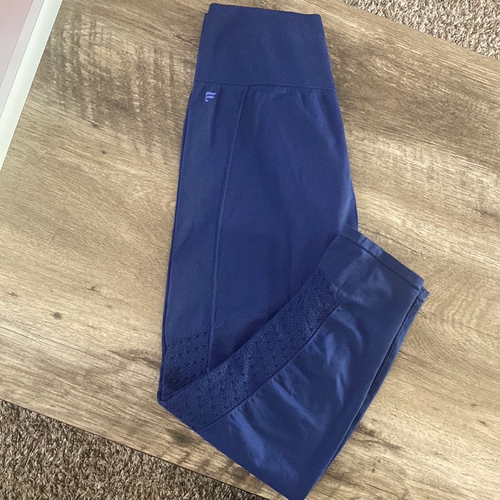 Fabletics: BRAND NEW with tags